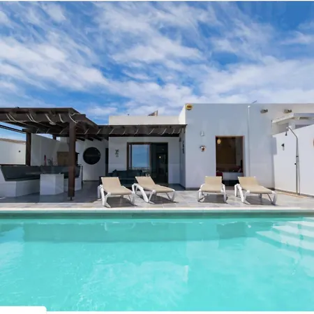 Suenos Private Pool - Jacuzzi And Sea View Playa Blanca (Lanzarote)